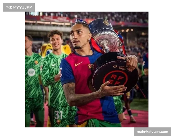 巴萨承认急于让拉菲尼亚复出 教练组为此承担责任